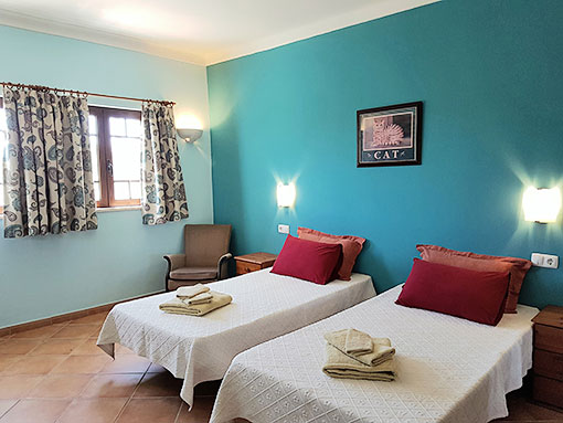 Casa Aguia - Bedroom With Twin Beds