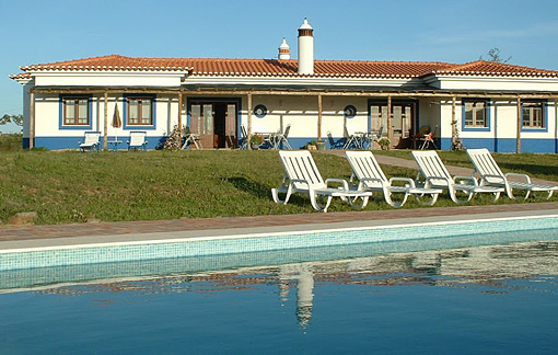 Casa Aguia and Casa Coruja.